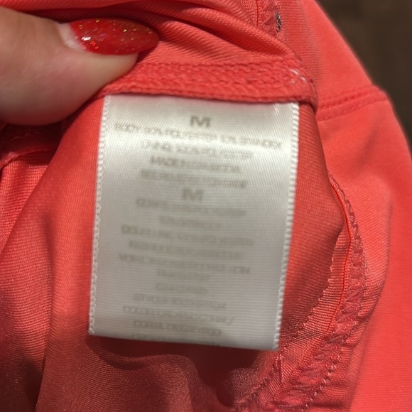 Athletic Works Women's Tank- adjustable at waist- size medium, colour- corral - Picture 2 of 6